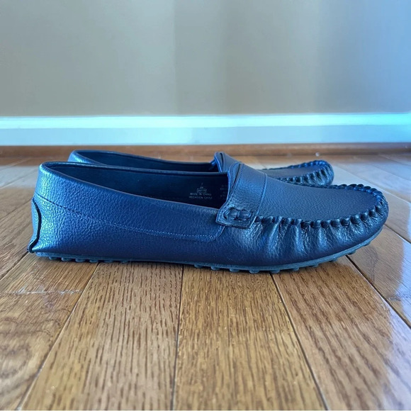 OLD NAVY Women’s in Navy Blue Slip-On Moccasin Driver Loafers Flat Shoes Comfy 7 - Picture 4 of 12